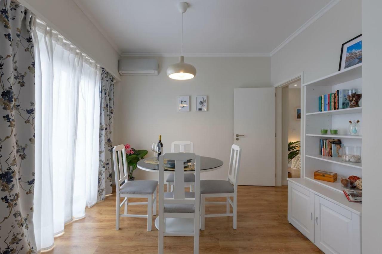 Trindade Sunny Downtown Apartment With Balcony & Ac Porto Buitenkant foto