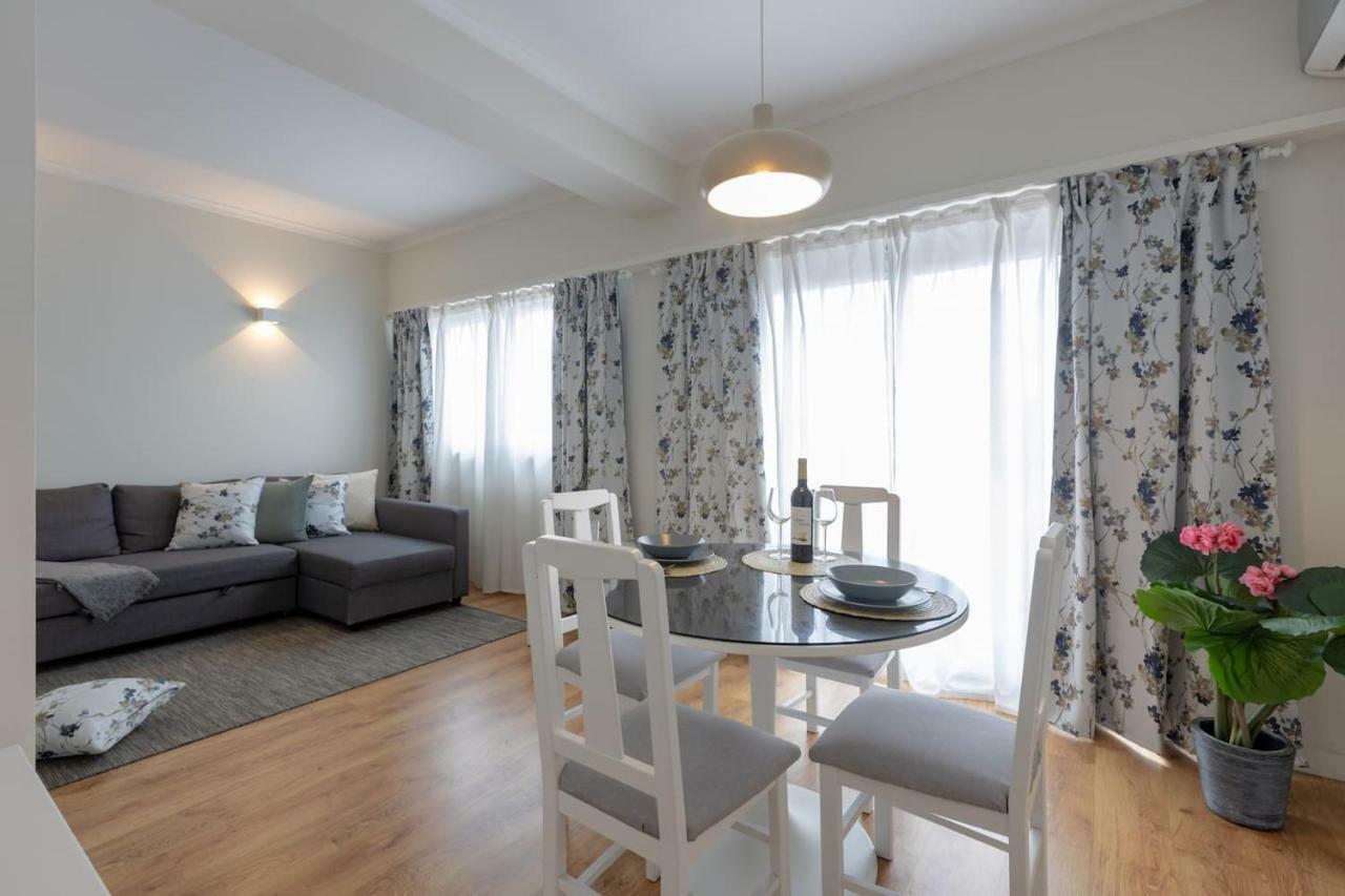 Trindade Sunny Downtown Apartment With Balcony & Ac Porto Buitenkant foto