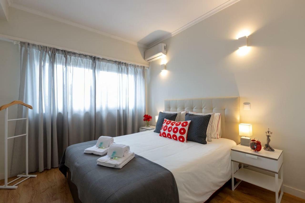 Trindade Sunny Downtown Apartment With Balcony & Ac Porto Buitenkant foto