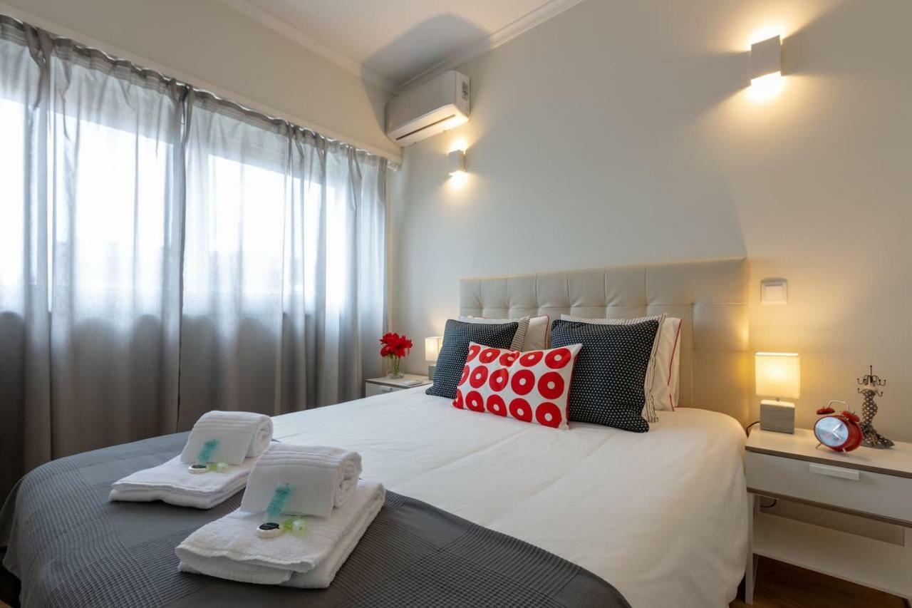 Trindade Sunny Downtown Apartment With Balcony & Ac Porto Buitenkant foto